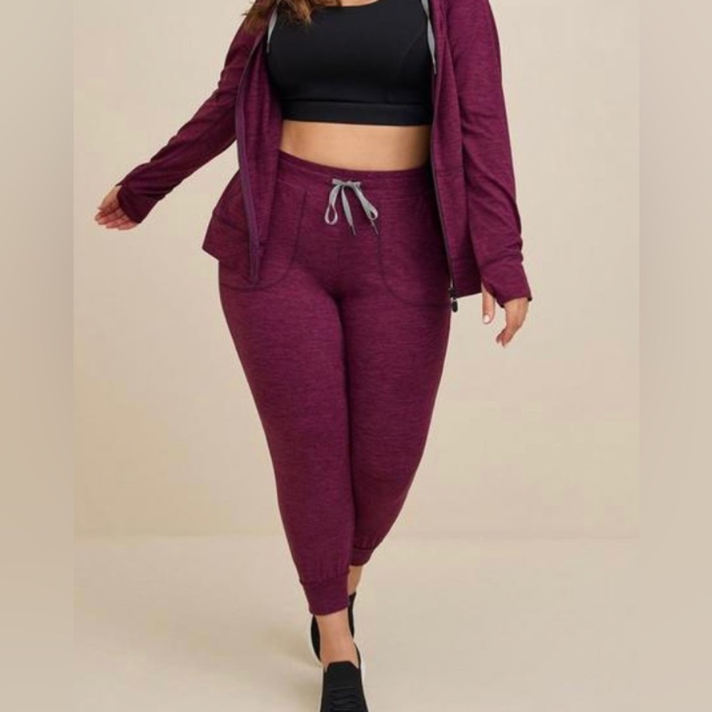Happy Camper Capri Joggers
